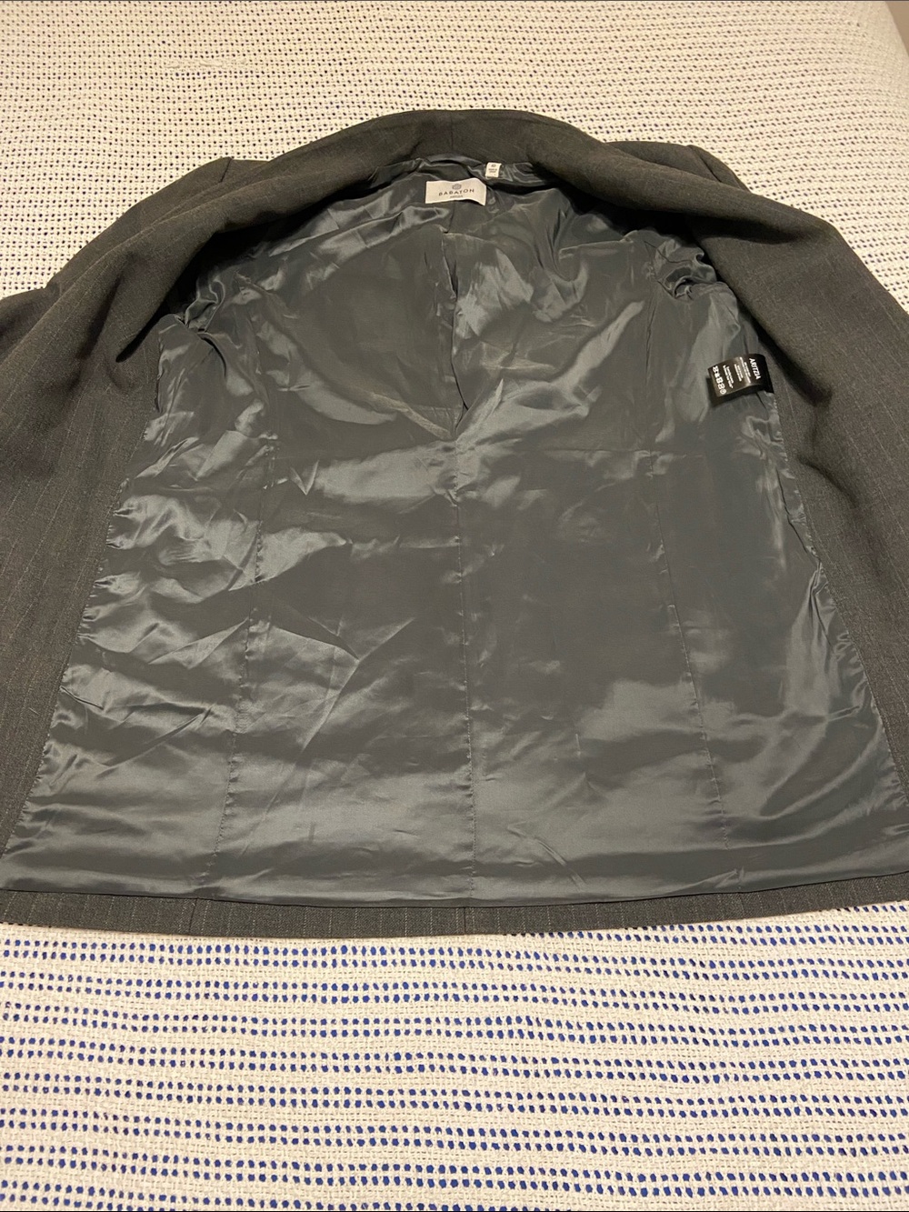 Aritzia Babaton Power Blazer dark grey colorway open front 3/4 sleeves Size 10 - Picture 13 of 16